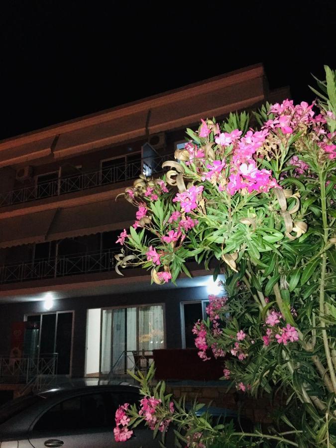 Irini Boutique Rooms!!! 히마레 외부 사진